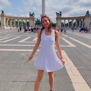 Meet your Posher, Monica